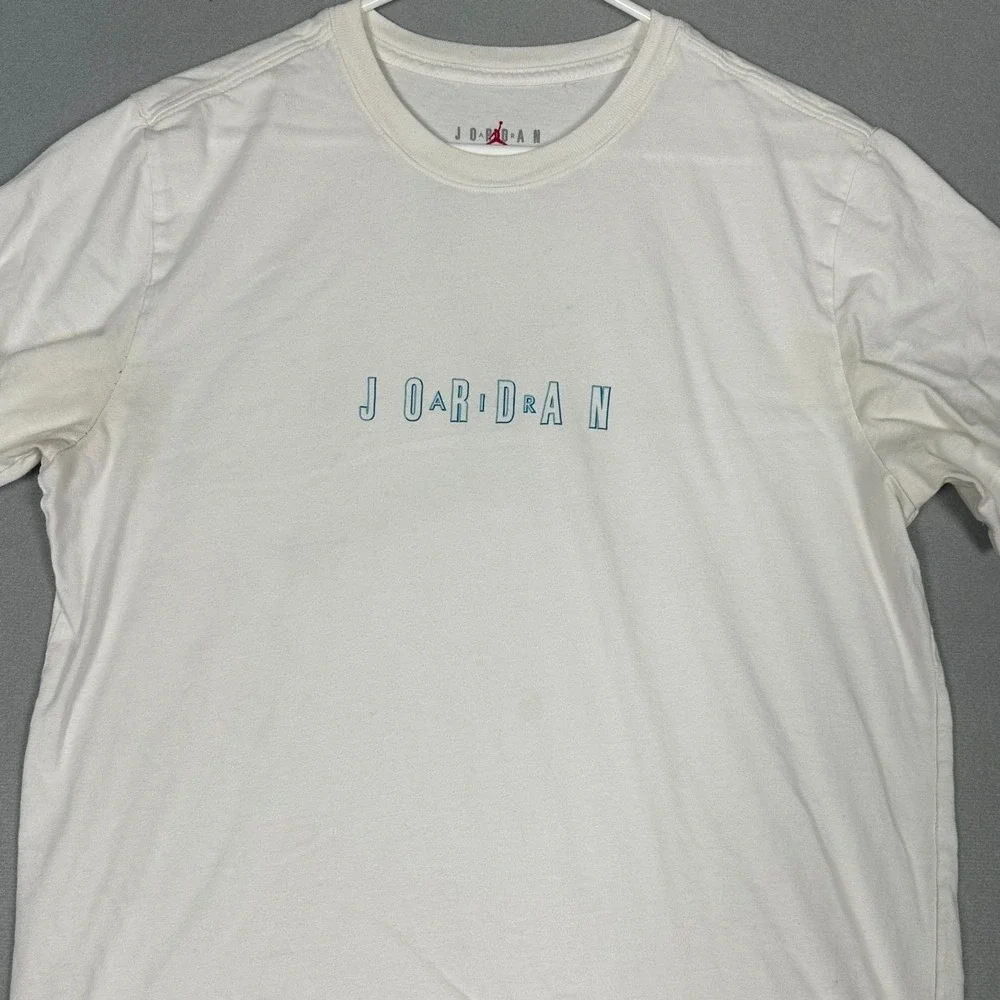 Jordan T-Shirt Mens Large White Teal Jumpman Graphic Tee Crewneck Short Sleeve